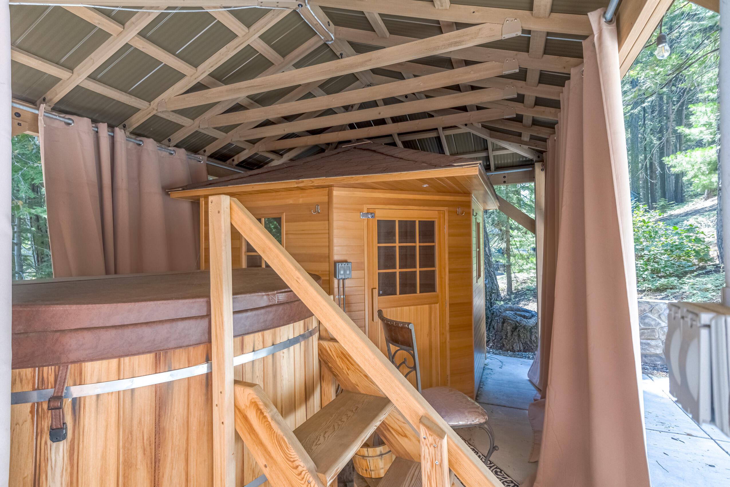 11809 Pine Drive Wofford Heights, CA 93285 - Photo 33 of 33 a view of entryway