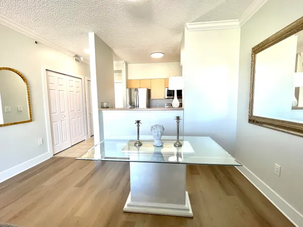 $2,950 | 616 Clearwater Park Road, Unit 805, West Palm Beach, FL 33401