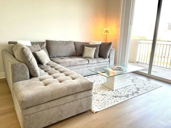 $2,950 | 616 Clearwater Park Road, Unit 805, West Palm Beach, FL 33401