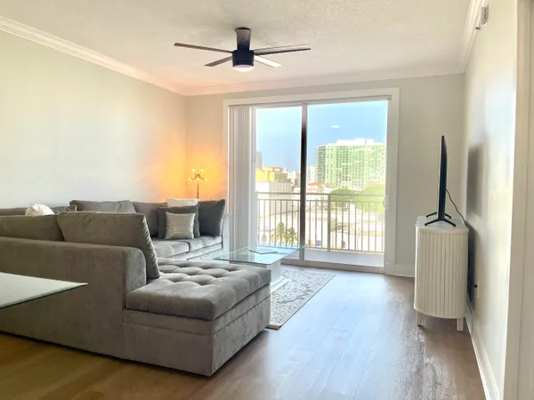 $2,950 | 616 Clearwater Park Road, Unit 805, West Palm Beach, FL 33401