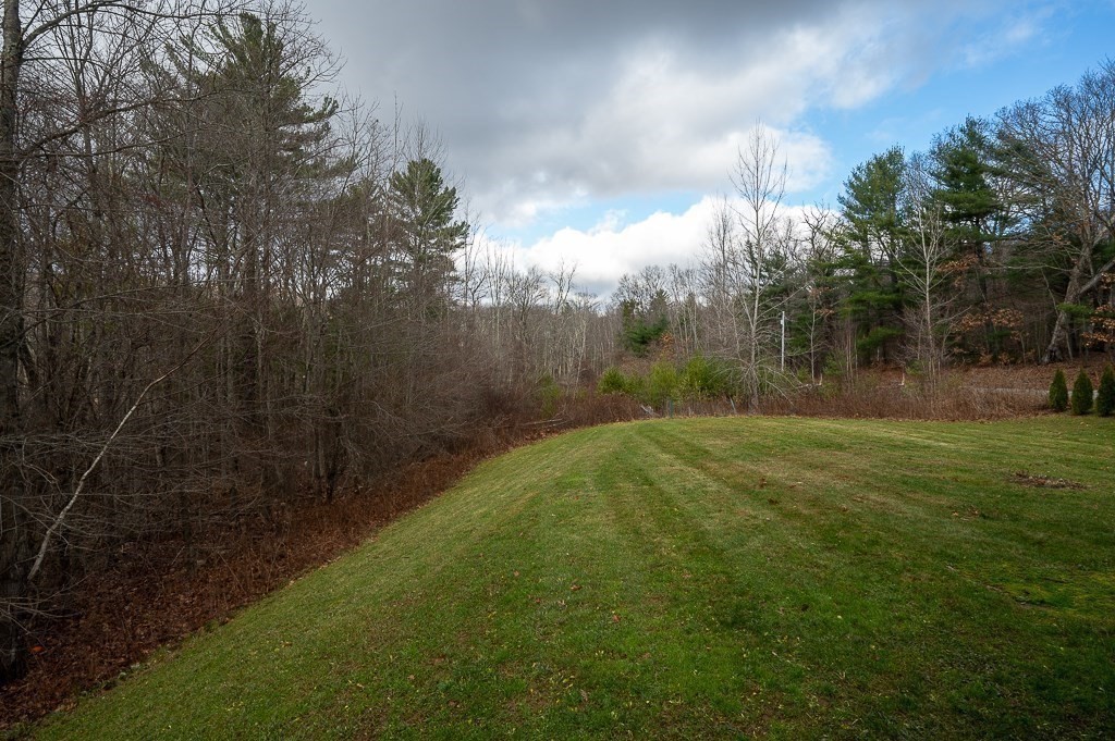557 Cronin Road Warren, MA 01585 - Photo 24 of 28 a view of a backyard