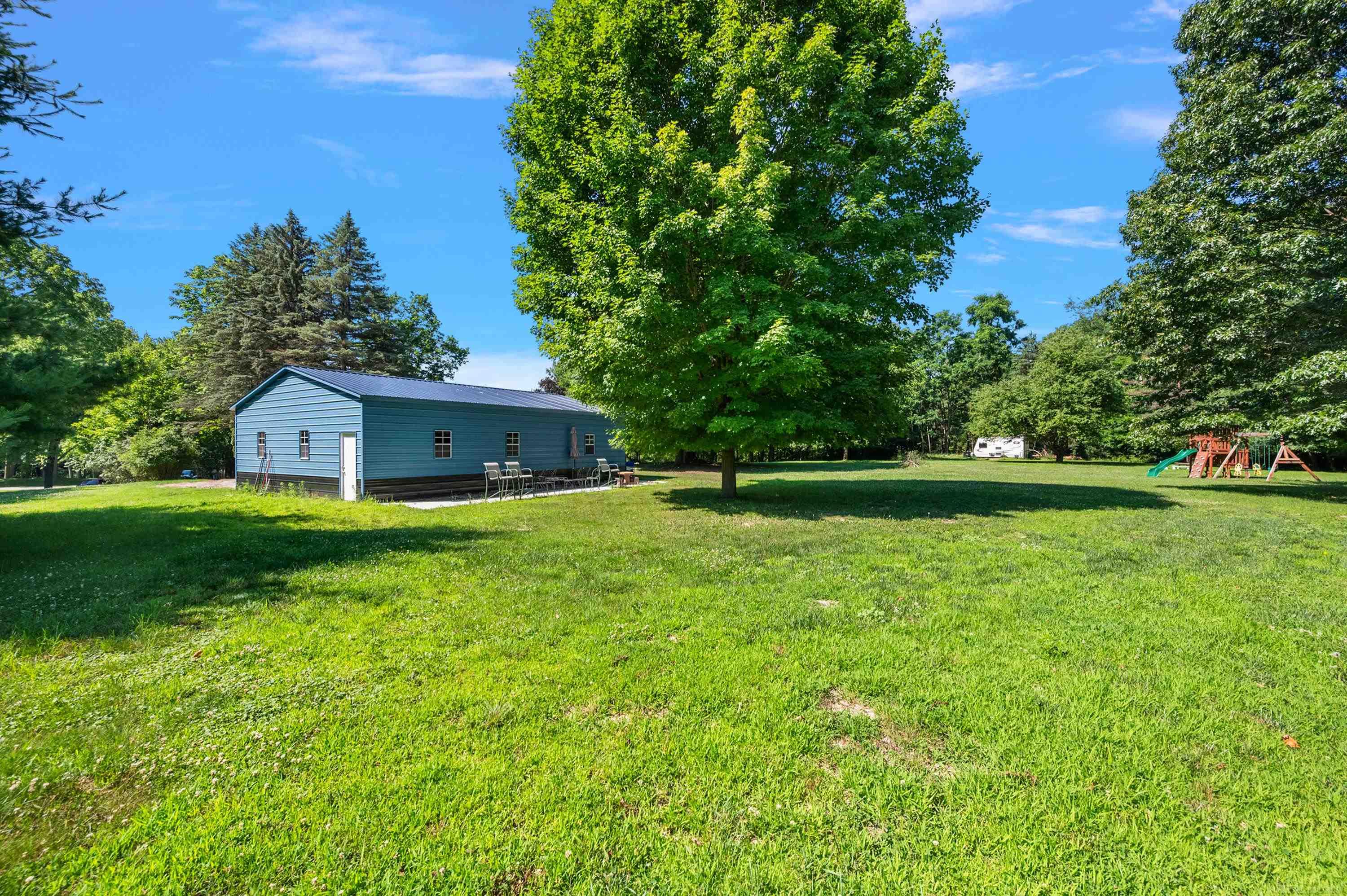 149 East Hunters Creek Road Lapeer, MI 48446 - Photo 48 of 71 50215016-730aa39c-9412-42b6-8003-b69614357edd.JPG