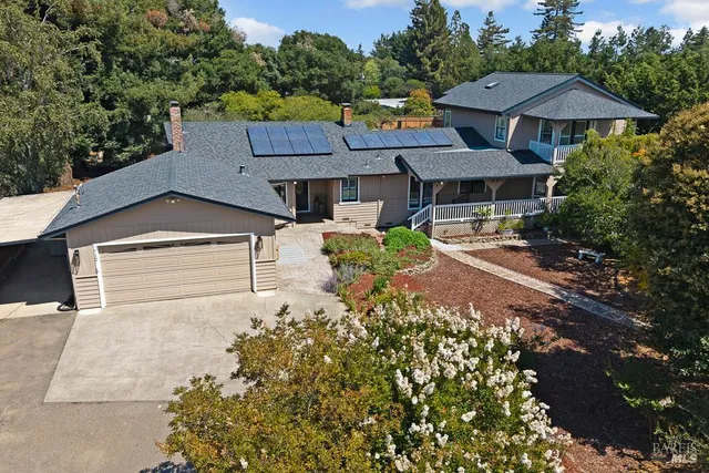 $1,420,000 | 712 Bloomfield Road, Sebastopol, CA 95472