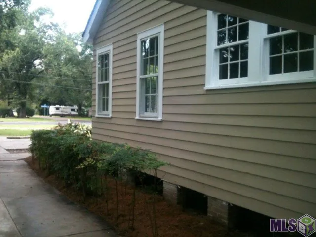 $2,100 | 6984 Government Street, Baton Rouge, LA 70806