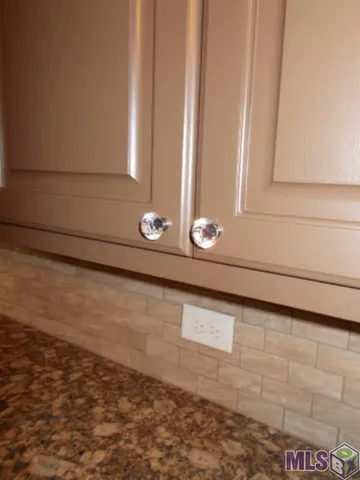 $2,100 | 6984 Government Street, Baton Rouge, LA 70806