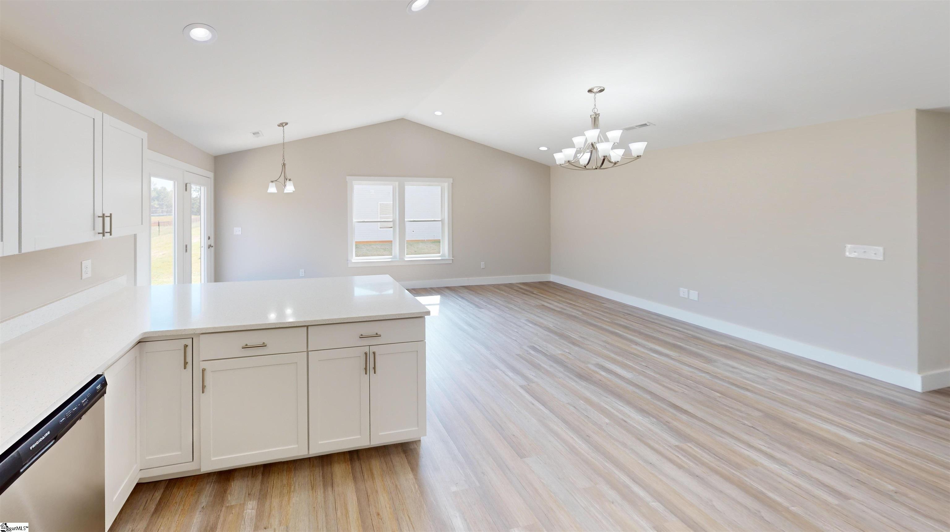 111 Sunrise Road Spartanburg, SC 29302 - Photo 5 of 27 Gallery Image 5