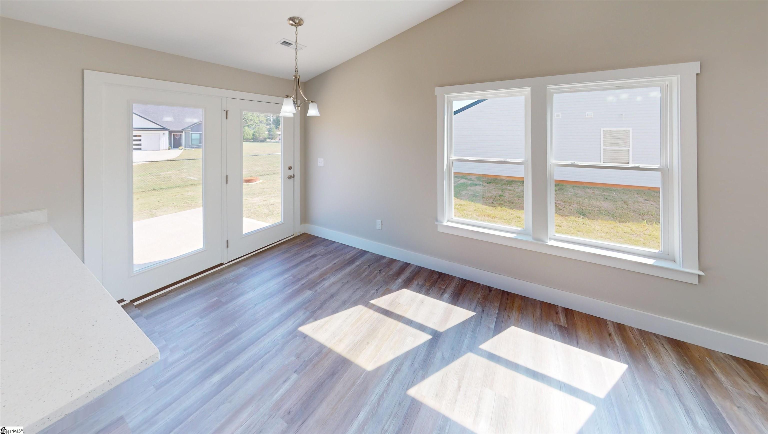 111 Sunrise Road Spartanburg, SC 29302 - Photo 7 of 27 Gallery Image 7