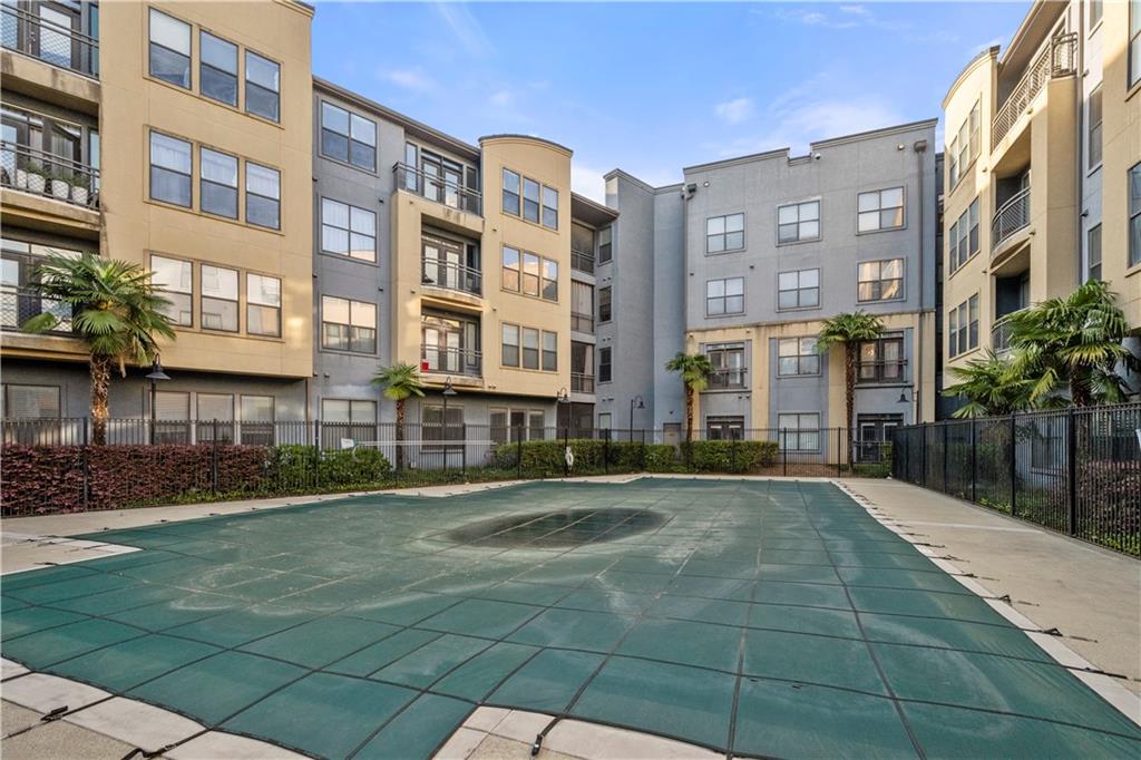 400 17th Street Northwest, Unit 1113 Atlanta, GA 30363 - Photo 33 of 37 a view of a building with a street