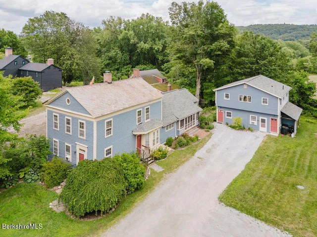 $695,000 | 604 Sheffield Plain, Sheffield, MA 01257