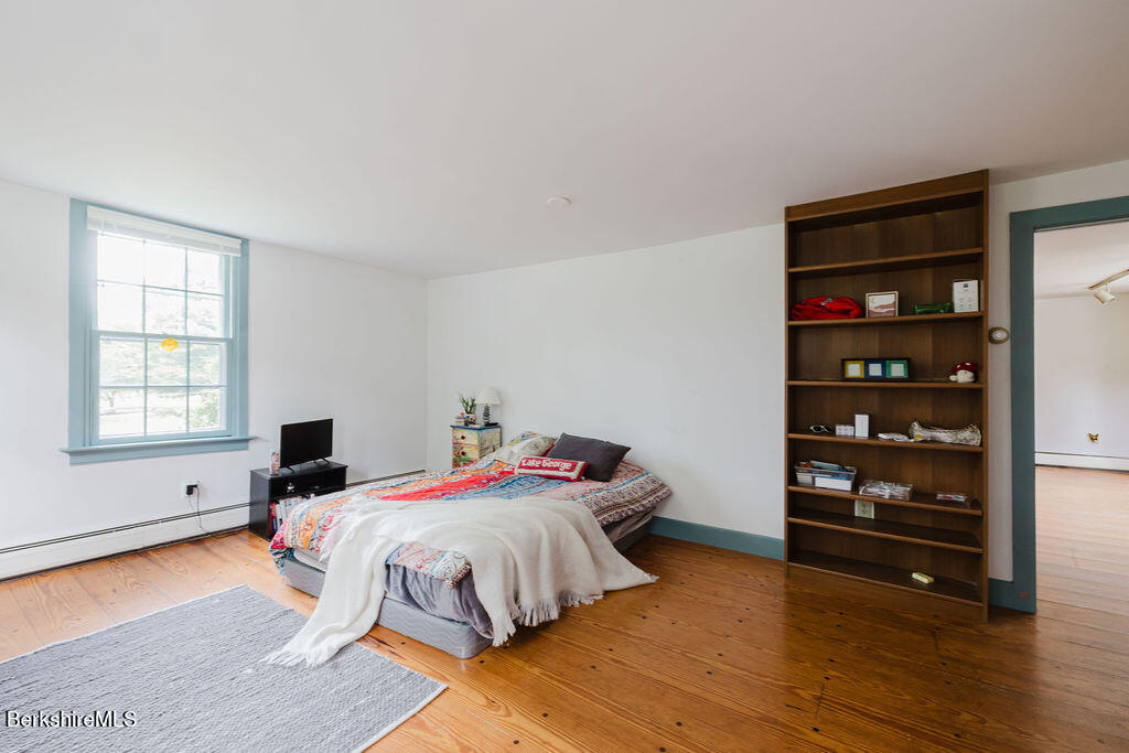 604 Sheffield Plain Sheffield, MA 01257 - Photo 13 of 53 Unit A