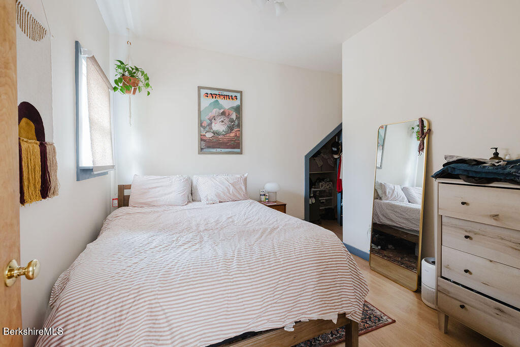 604 Sheffield Plain Sheffield, MA 01257 - Photo 36 of 53 Unit E