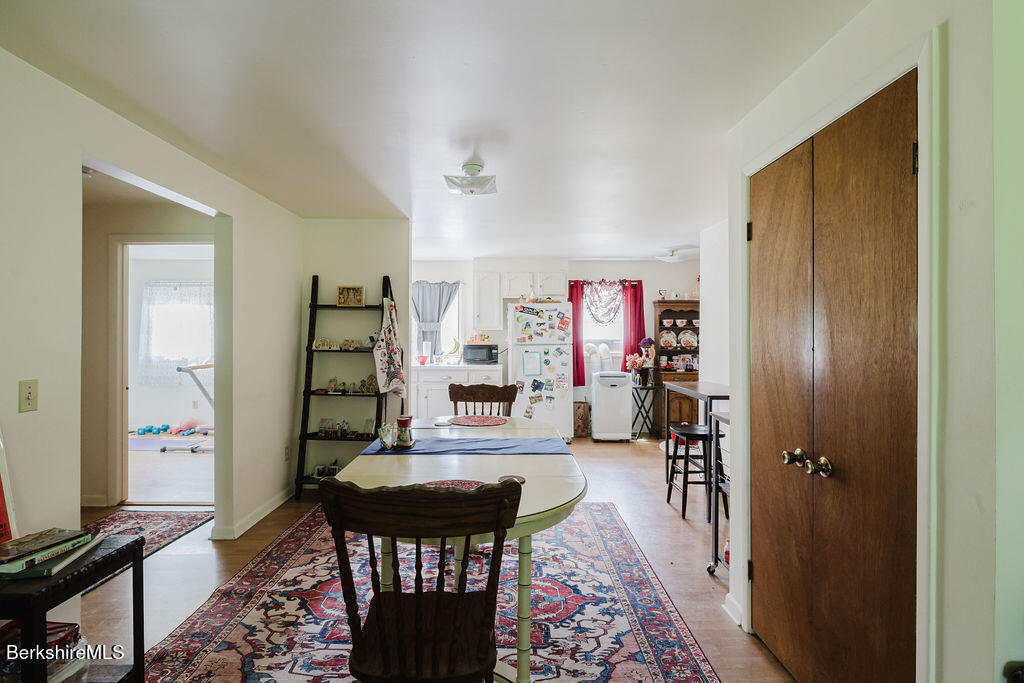 604 Sheffield Plain Sheffield, MA 01257 - Photo 41 of 53 Unit D