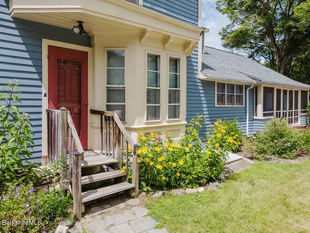 $695,000 | 604 Sheffield Plain, Sheffield, MA 01257