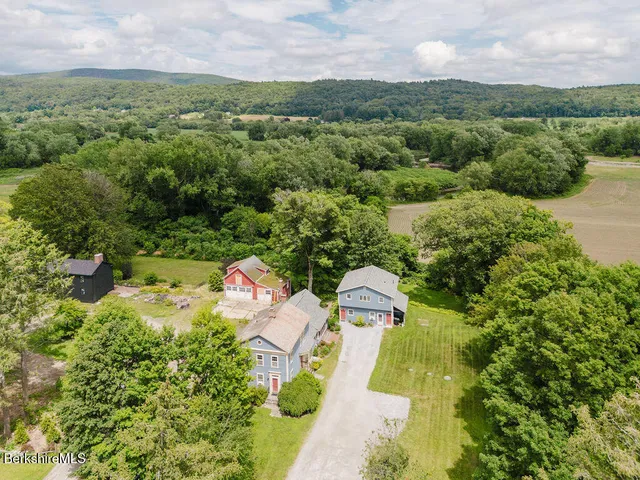 $695,000 | 604 Sheffield Plain, Sheffield, MA 01257