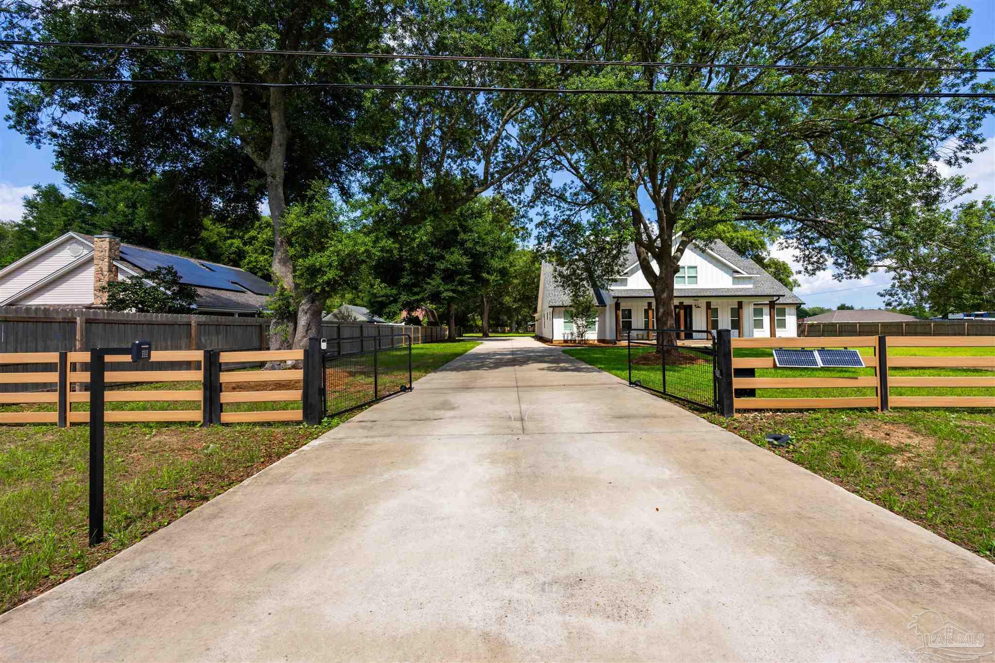 7462 Woodside Road Pensacola, FL 32526 - Photo 30 of 39