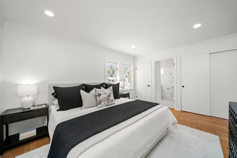 $1,075,000 | 524 Forest Hill Road, Lake Forest, IL 60045