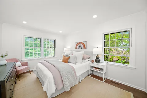 $1,075,000 | 524 Forest Hill Road, Lake Forest, IL 60045