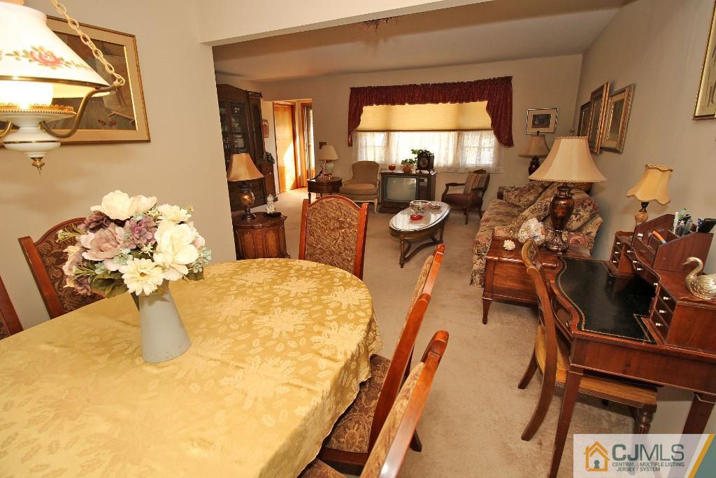 9 Gales Road Edison, NJ 08837 - Photo 12 of 25