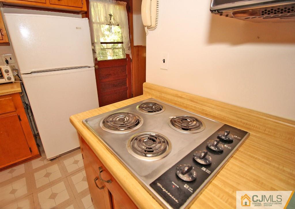 9 Gales Road Edison, NJ 08837 - Photo 15 of 25 a view of washer and dryer