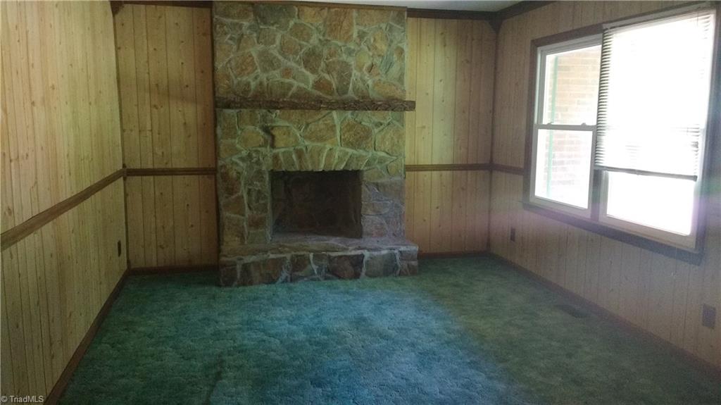 1096 Miller Road Mount Airy, NC 27030 - Photo 6 of 14 Gallery Image 6
