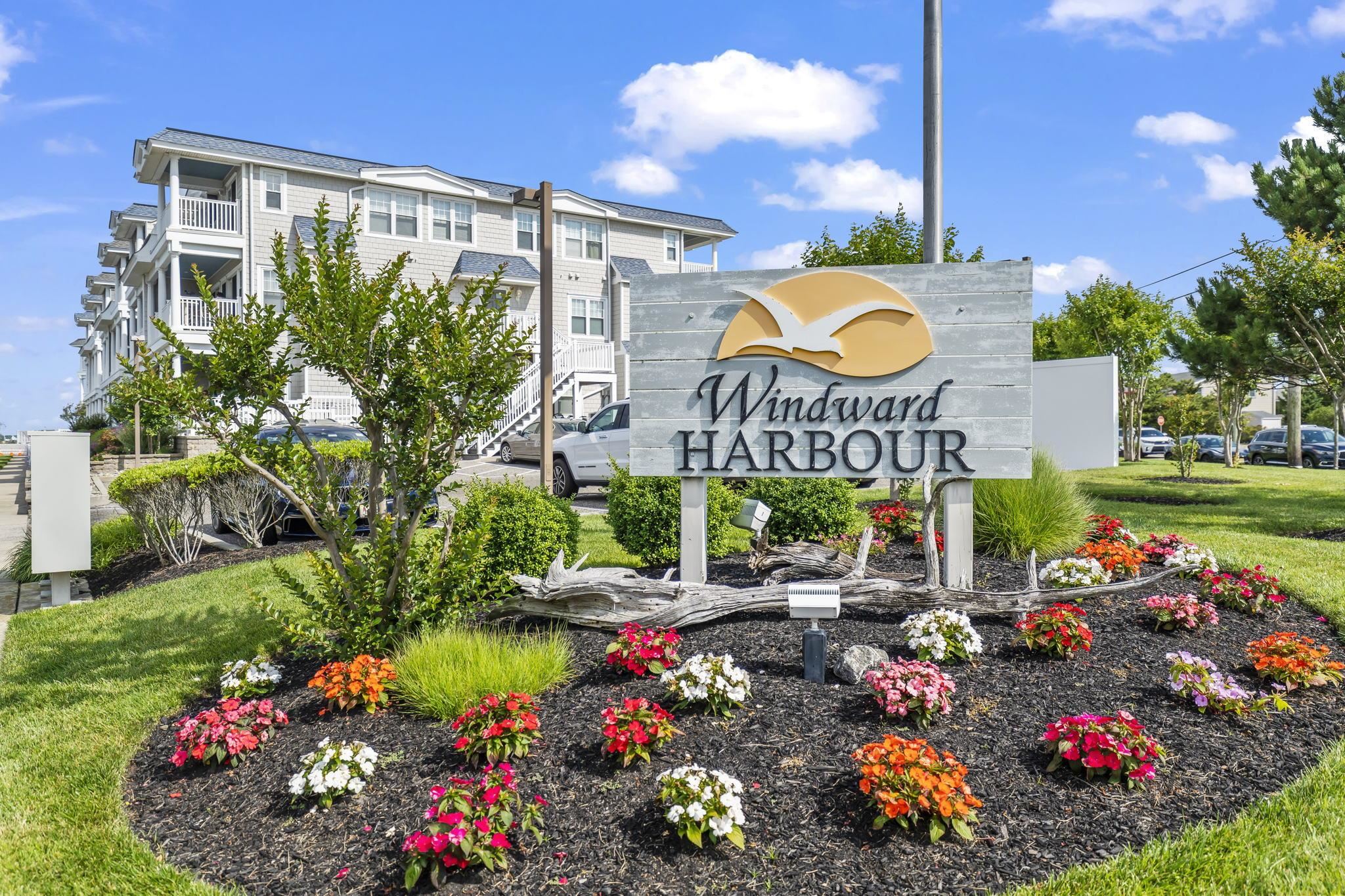 700 Ocean Drive, Unit E4 Avalon, NJ 08202 - Photo 2 of 31 a store filled with lots of different kinds of flowers