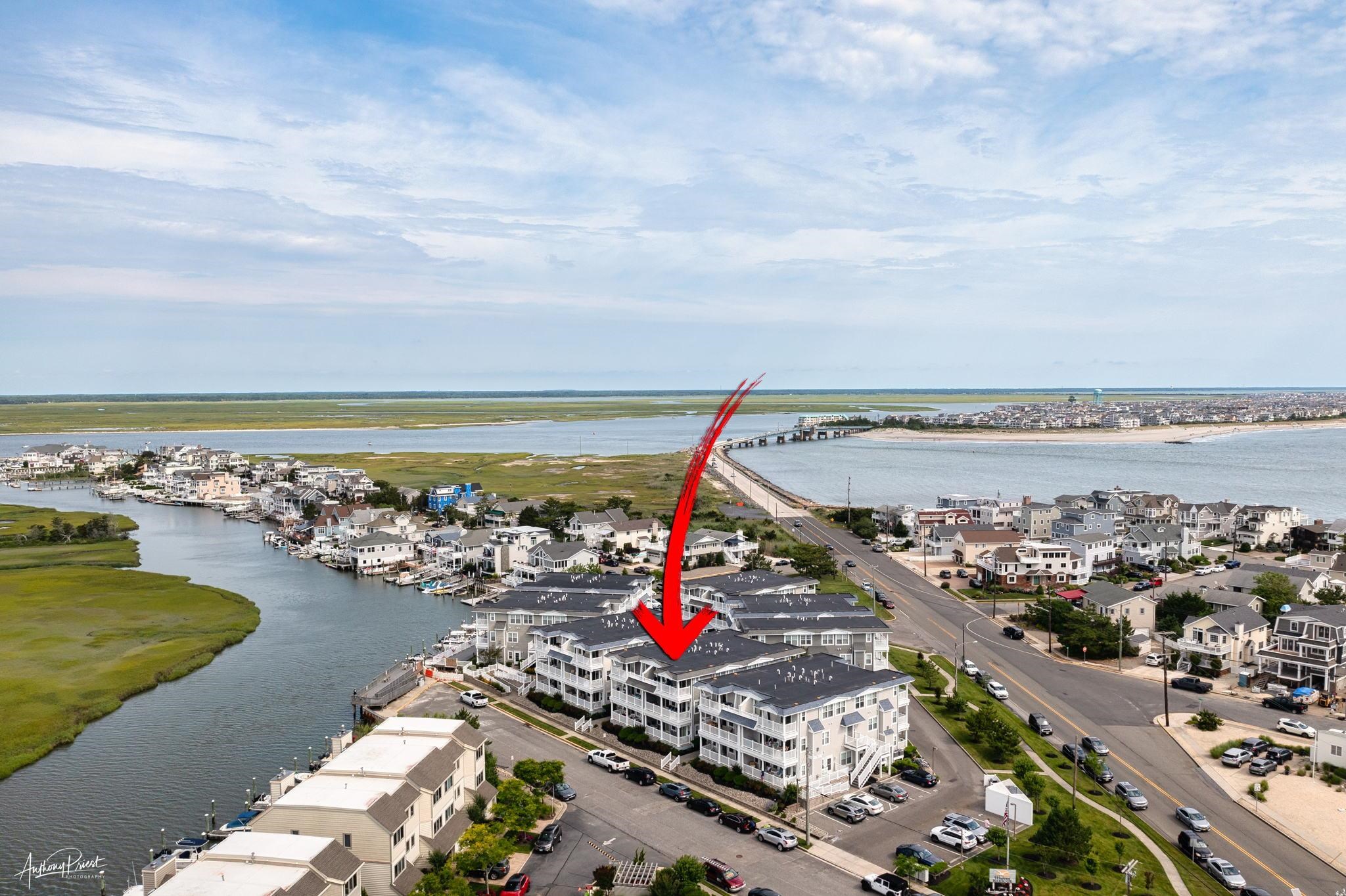 700 Ocean Drive, Unit E4 Avalon, NJ 08202 - Photo 5 of 31 a view of a city and ocean view
