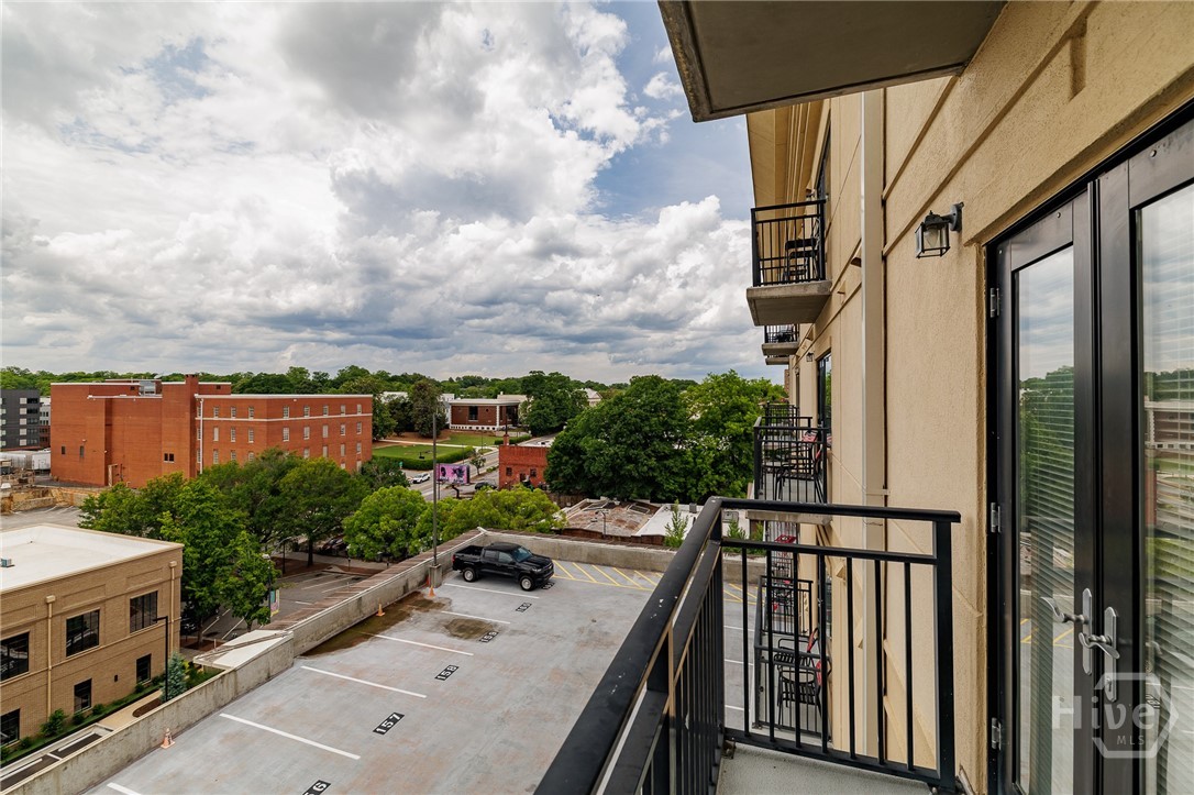 250 West Broad Street, Unit 720 Athens, GA 30601 - Photo 15 of 34