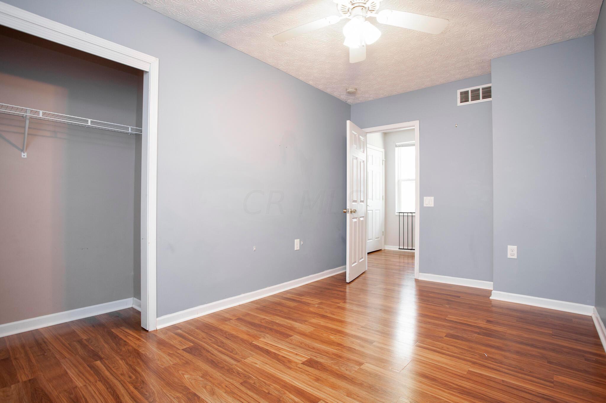 929 Lockbourne Road Columbus, OH 43206 - Photo 18 of 20 Bed 2