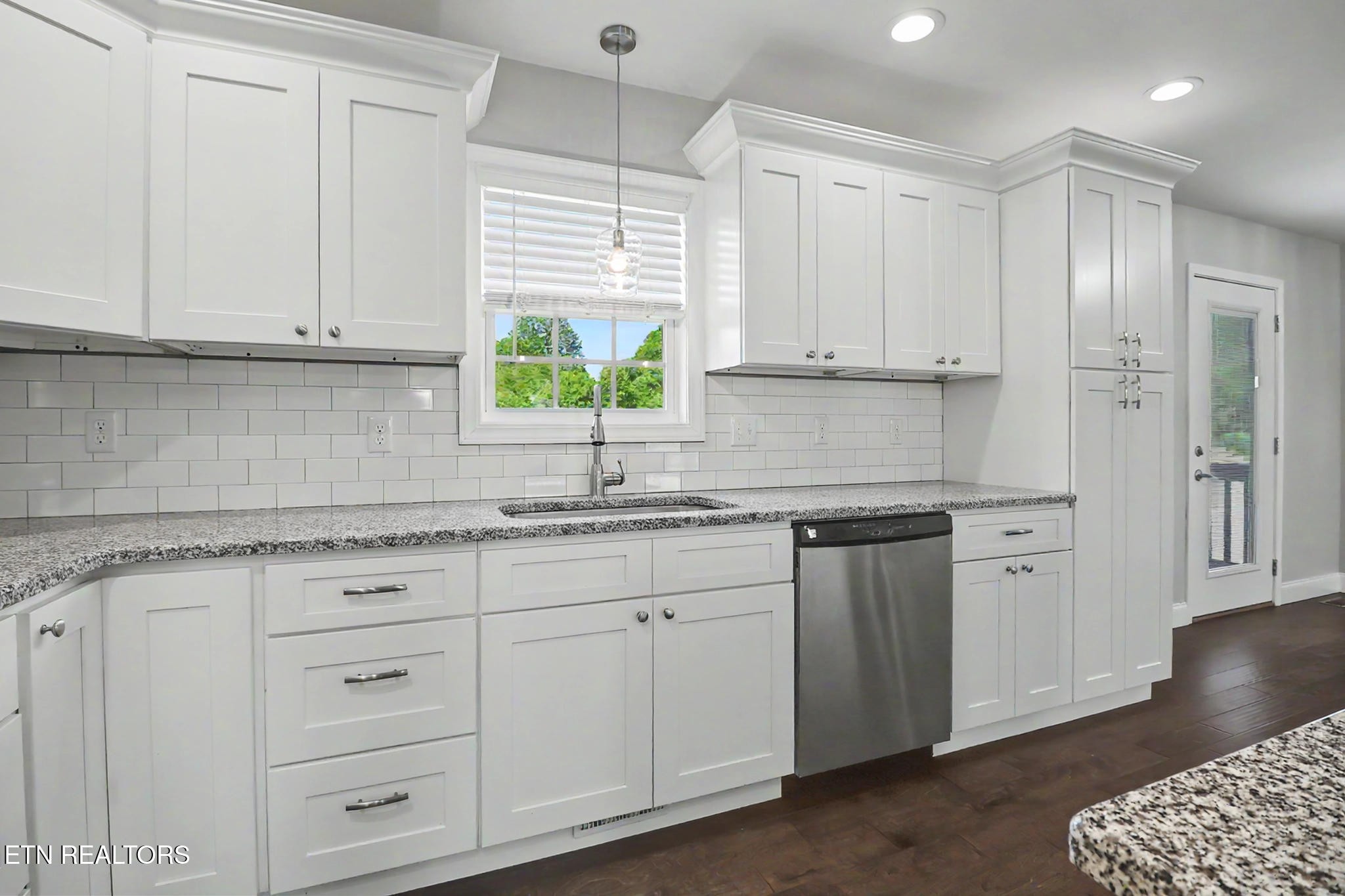 446 Stanley Hood Road Crossville, TN 38571 - Photo 10 of 24 Gallery Image 10
