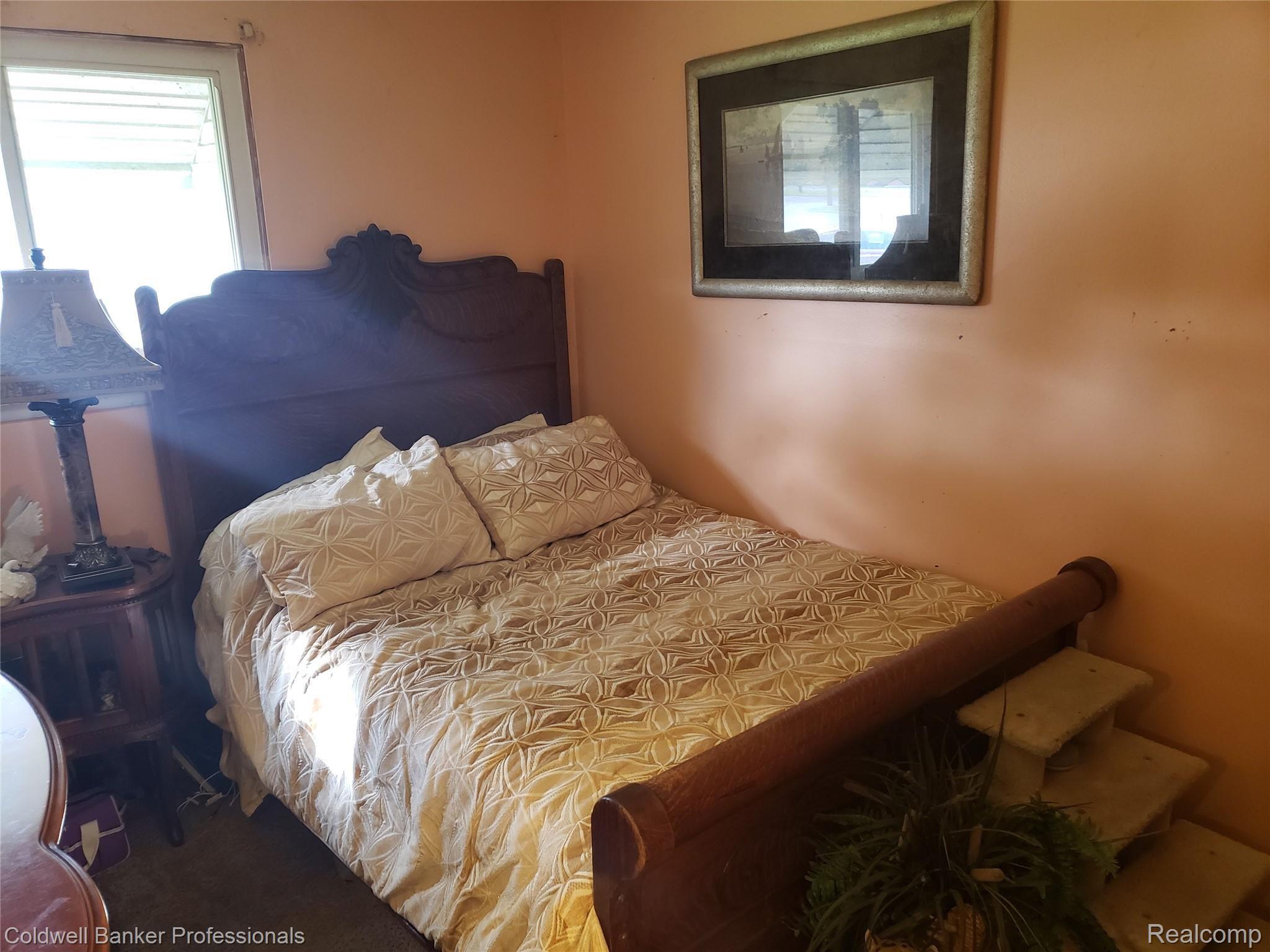 1372 Coldwater Road Flint, MI 48505 - Photo 14 of 17 1372WColdwaterPic14.jpg