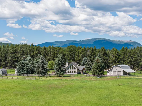 $1,790,000 | 5445 Us Highway West, Whitefish, MT 59937