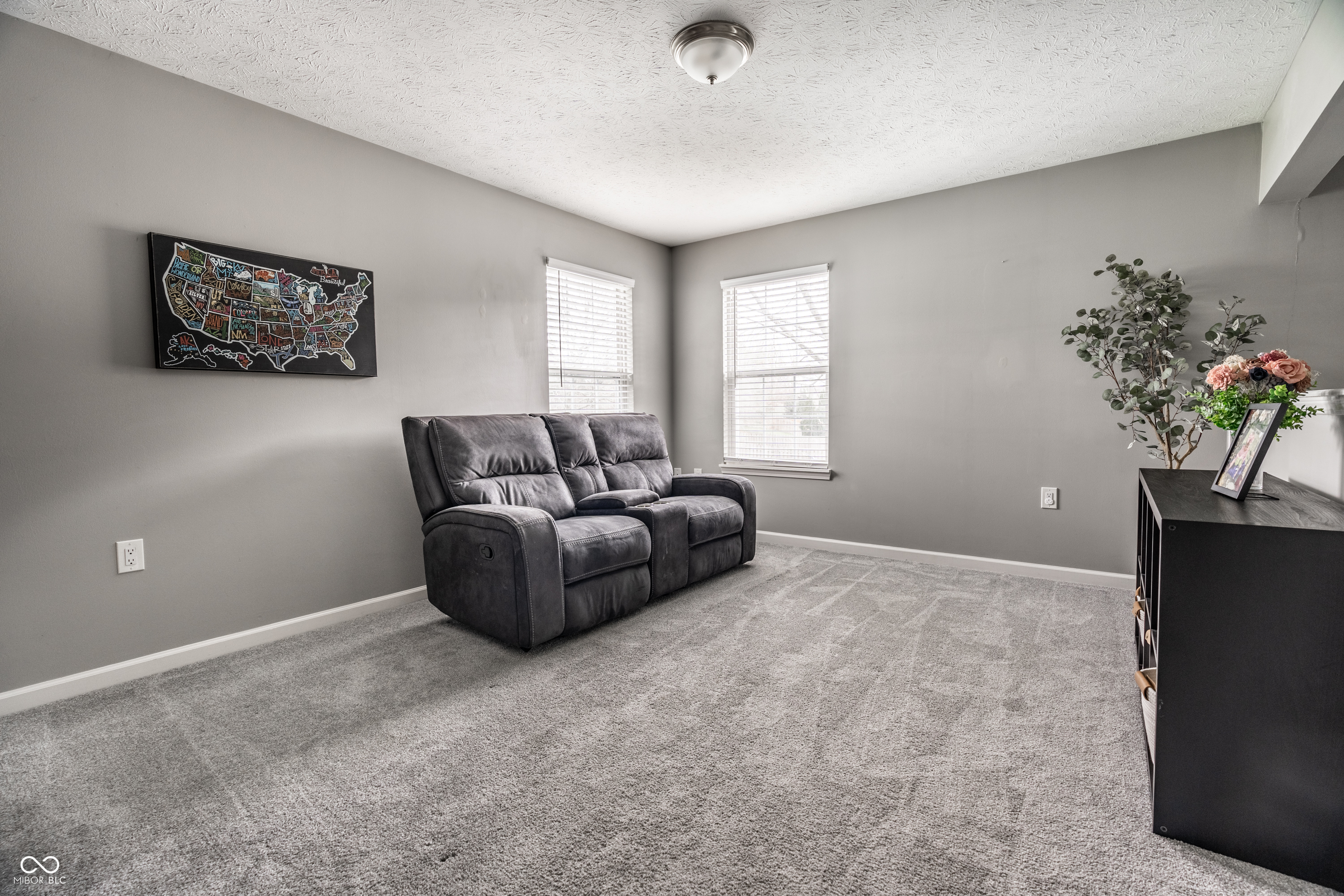 9660 Overcrest Drive Fishers, IN 46037 - Photo 8 of 40