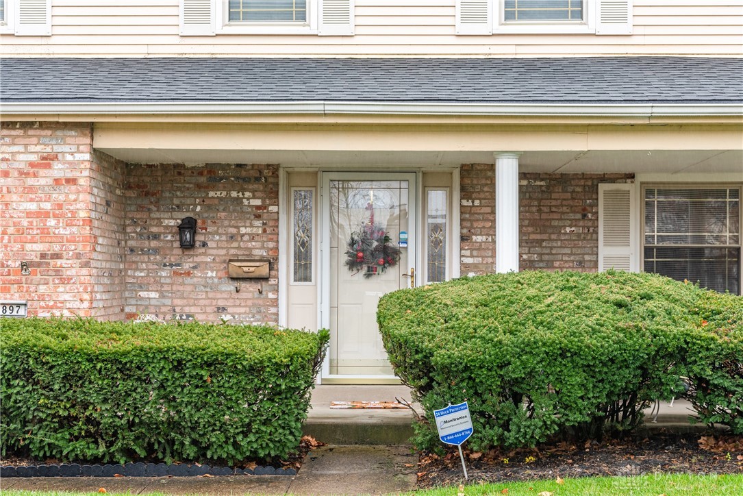 897 Yorkhaven Road Springdale, OH 45240 - Photo 4 of 45