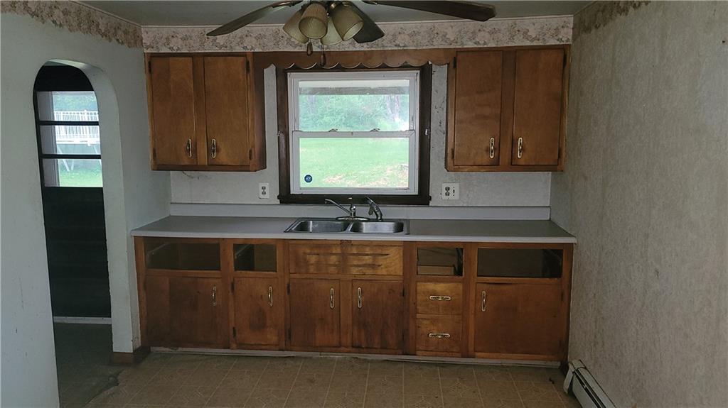 5586 Doc Walker Road Parker, PA 16049 - Photo 8 of 20