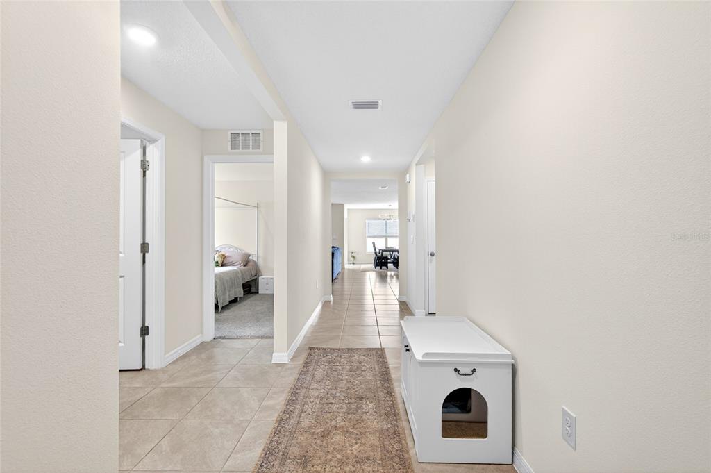 4716 Southwest 85th Place Ocala, FL 34476 - Photo 5 of 37