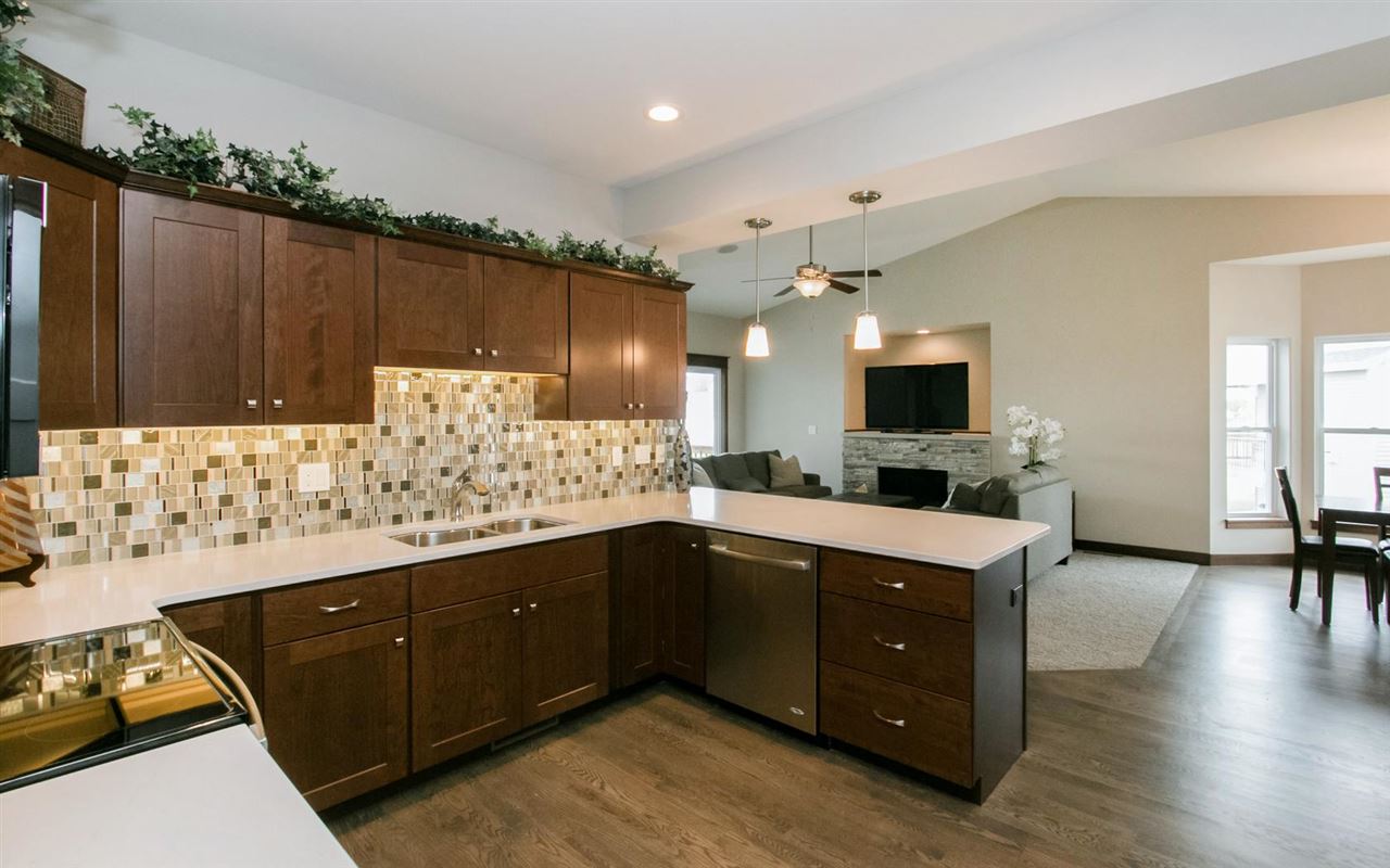 460 Ridge View Drive Fairfax, IA 52228 - Photo 10 of 24 Gallery Image 10