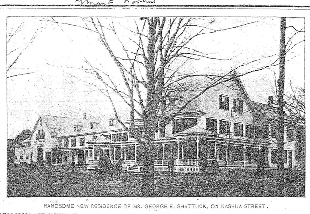 a view of a house with a dry yard