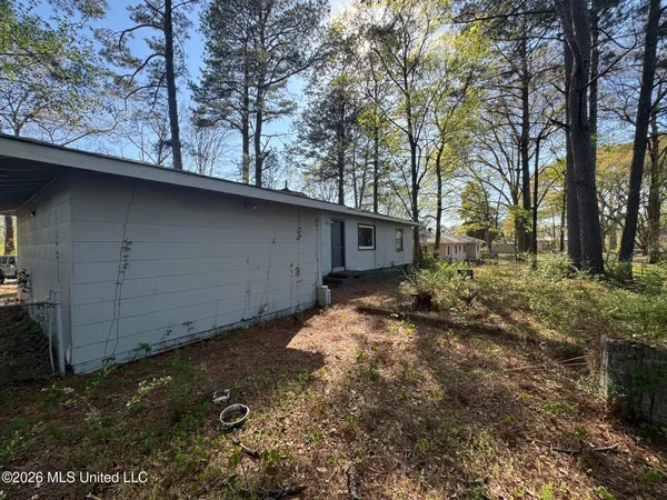 $95,000 | 130 Cedars Of Lebanon Road, Jackson, MS 39206
