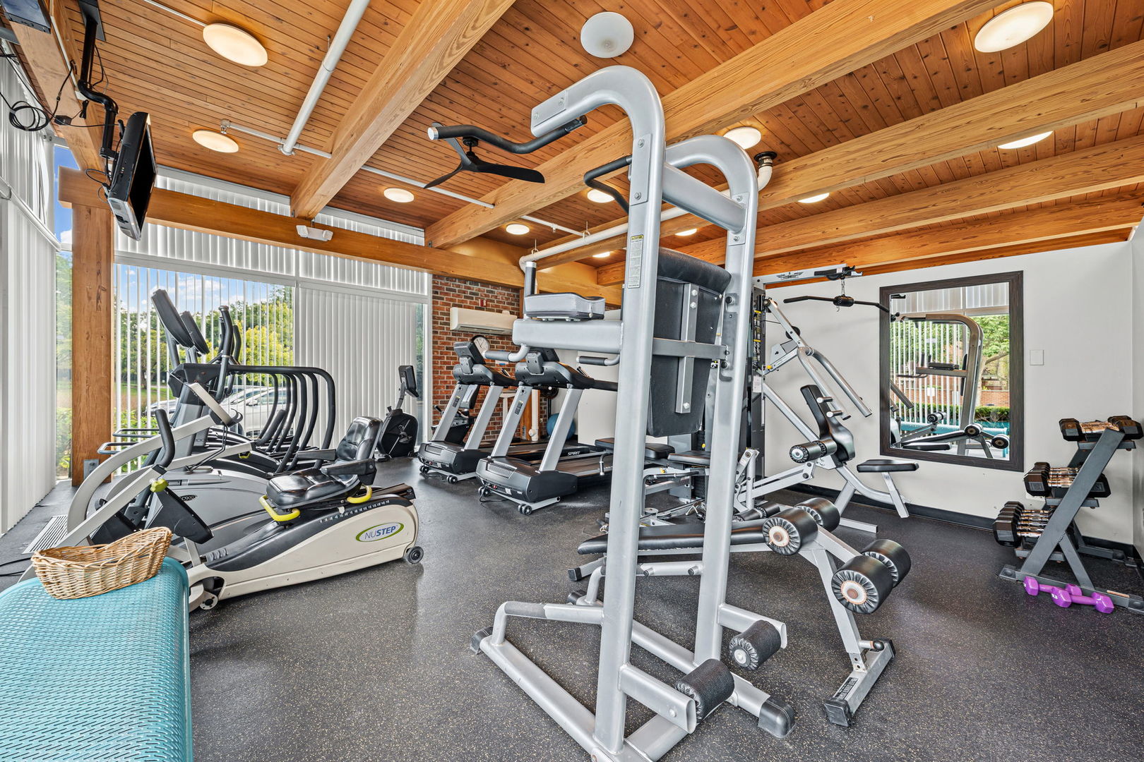382 Kelburn Road, Unit 321 Deerfield, IL 60015 - Photo 13 of 17 Gallery Image 13