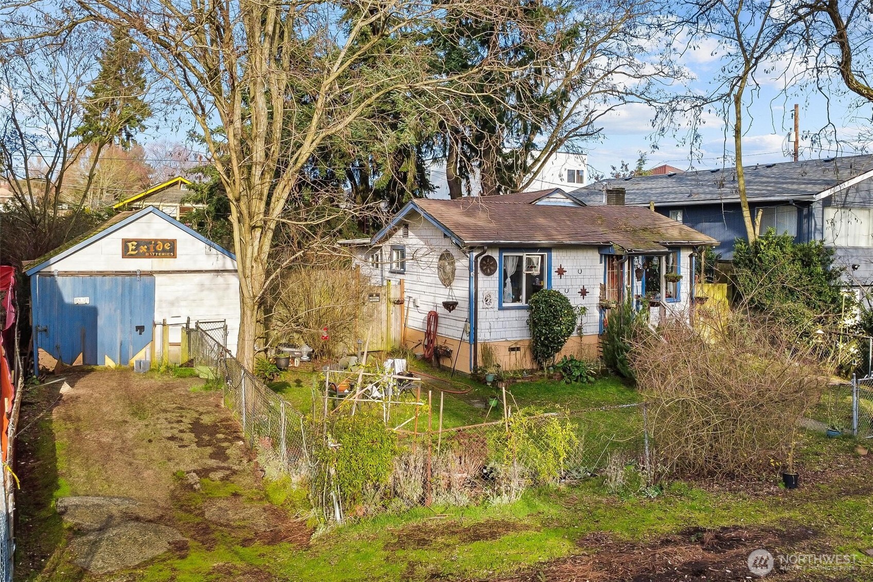 934 North 101st Street Seattle, WA 98133 - Photo 7 of 16