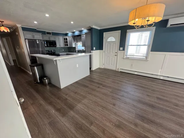 $4,500 | 553 East Fulton Street, Long Beach, NY 11561