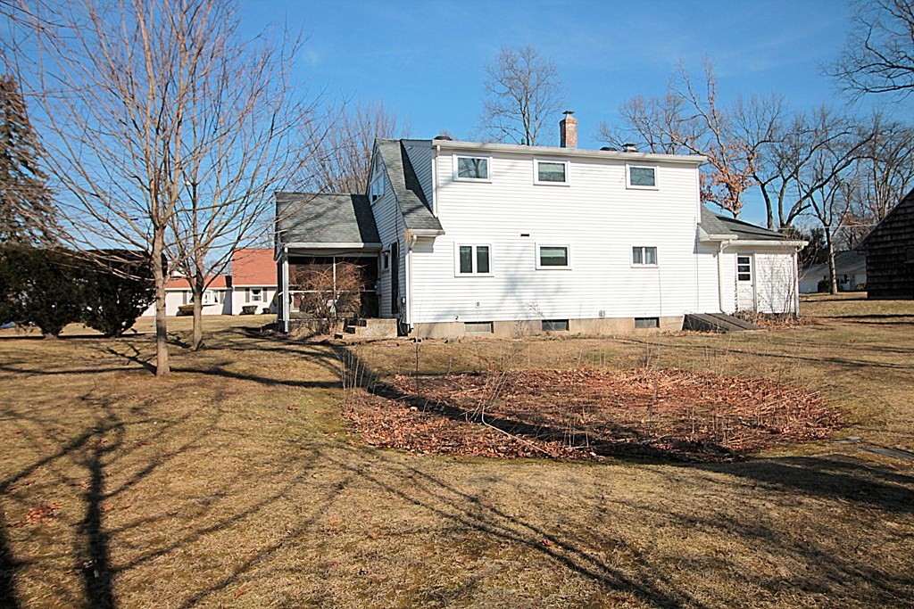 222 East Allen Ridge Road Springfield, MA 01118 - Photo 31 of 35