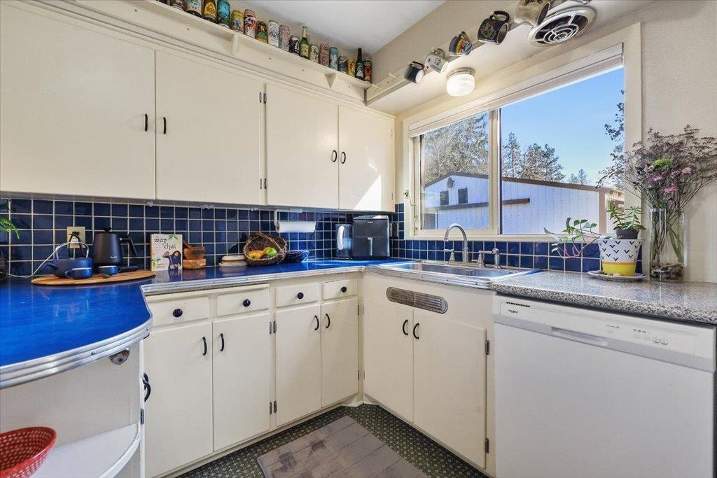 129 West 33rd Avenue Spokane, WA 99203 - Photo 13 of 50