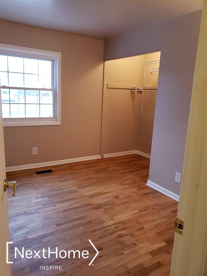 5105 North Georgetown Road Grand Blanc, MI 48439 - Photo 29 of 40 21551216-28.JPG