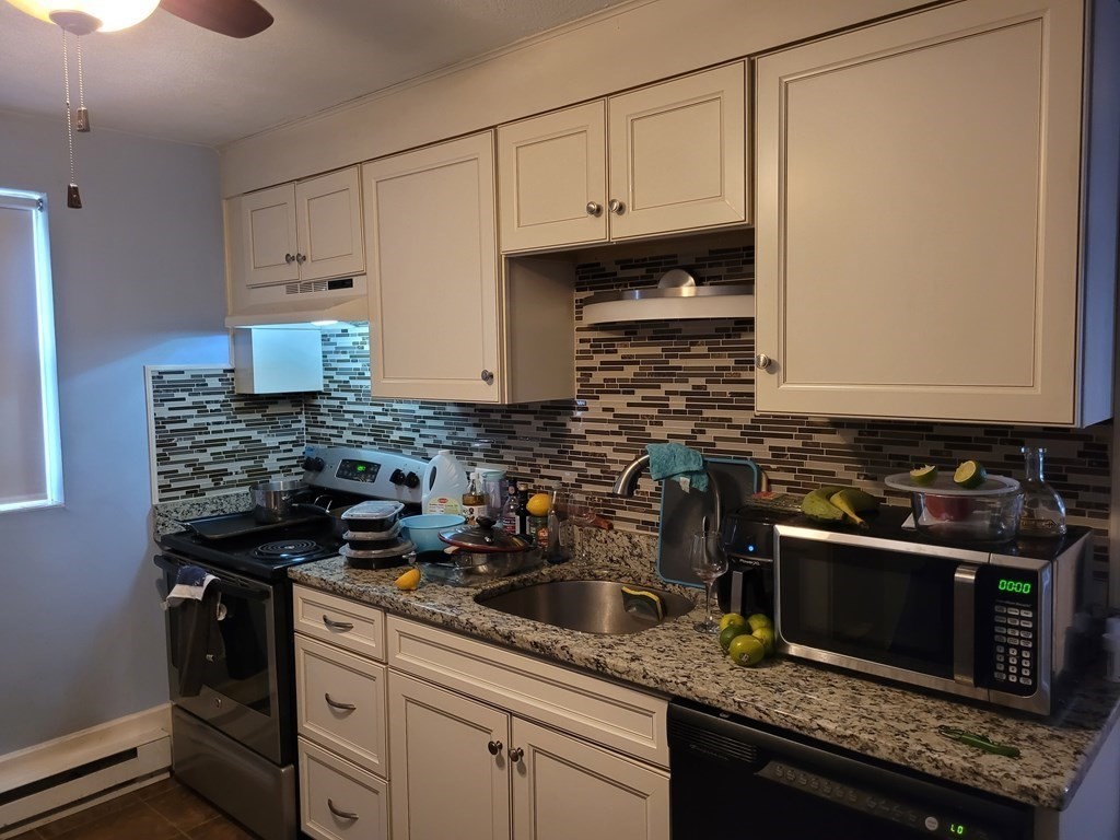 2 Walker Road, Unit 3 North Andover, MA 01845 - Photo 1 of 8 Gallery Image 1