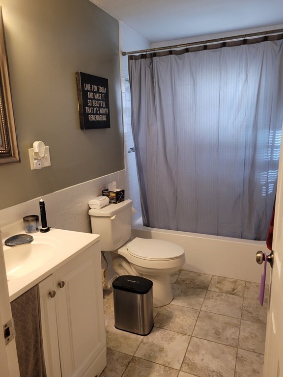 2 Walker Road, Unit 3 North Andover, MA 01845 - Photo 5 of 8 Gallery Image 5
