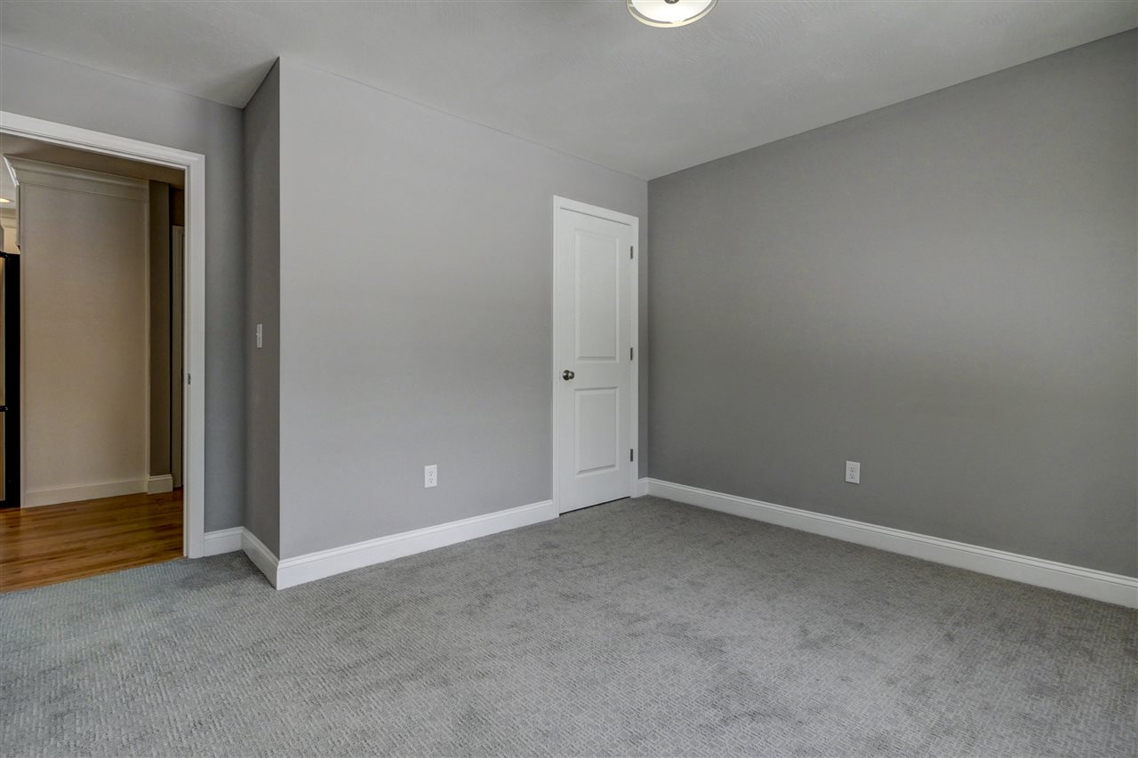 247 Appletree Road Auburn, NH 03032 - Photo 21 of 40