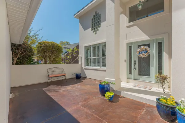 $899,900 | 2760 Edgewater Drive, Niceville, FL 32578