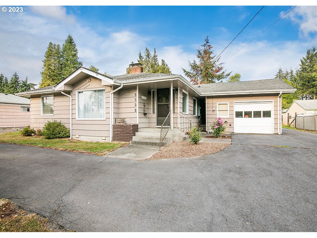 3232 Laurel Road Longview, WA 98632 - Photo 1 of 38 Gallery Image 1