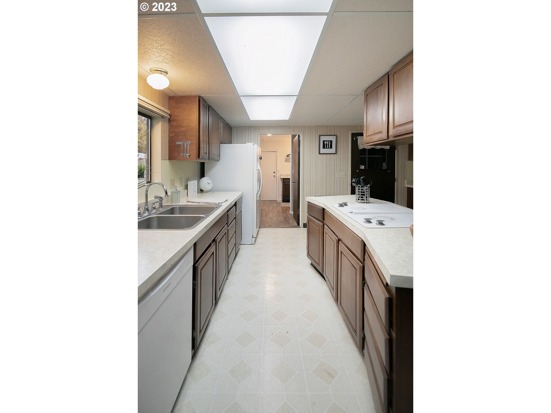 3232 Laurel Road Longview, WA 98632 - Photo 14 of 38 Gallery Image 14